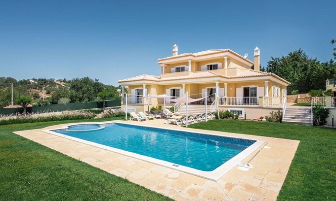 Pata de Cima Villa | Wonderful private villa with A/C, WIFI, private pool, TV, terrace, panoramic view and parking