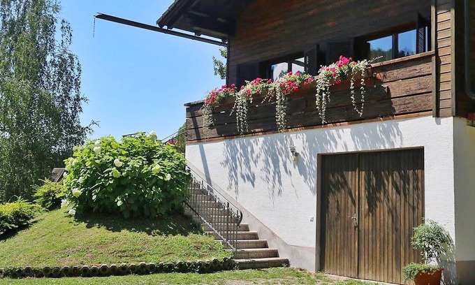 Grafenstein House | Wonderful private villa for 5 people with WIFI, TV, patio, pets allowed and parking