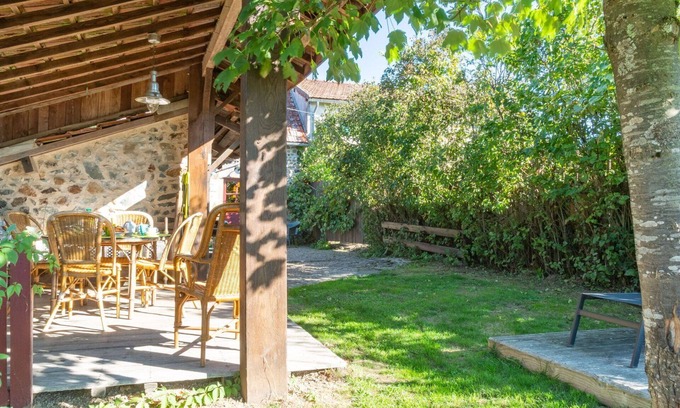 Chiddes House | Wonderful private villa for 4 people with WIFI, TV, terrace and pets allowed