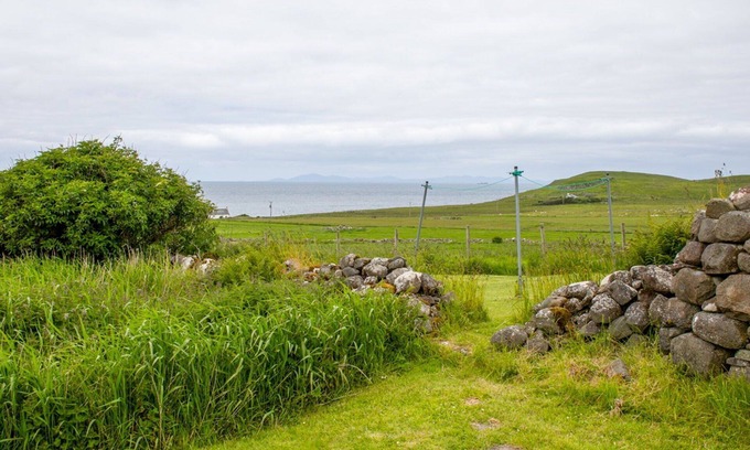 Bornesketaig House | Wonderful private villa for 2 guests with WIFI and TV