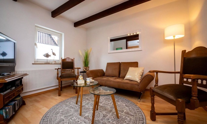 Marsberg House | Wonderful private villa for 4 guests with WIFI, TV, terrace, pets allowed and parking
