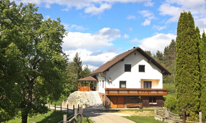 Ebenthal in Kaernten House | Wonderful private villa for 6 guests with WIFI, TV, patio, panoramic view and parking
