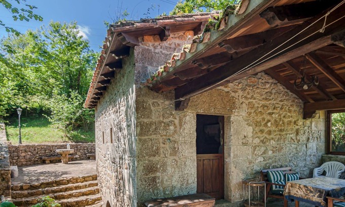 Herrerias House | Wonderful private villa for 2 people with TV, terrace and parking