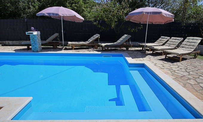 Labin House | Wonderful private villa for 7 guests with A/C, WIFI, private pool, TV, terrace and pets allowed