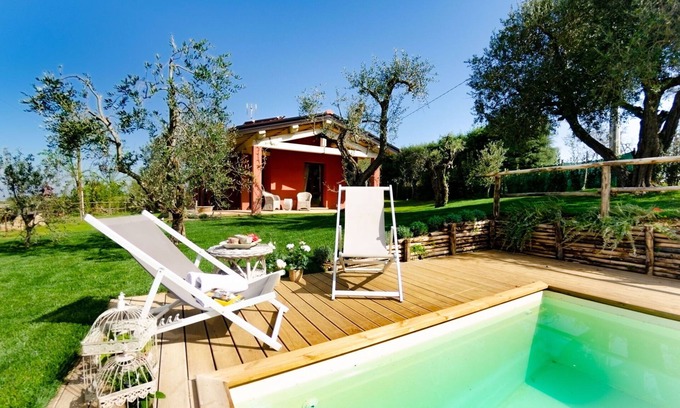 Lari Villa | Wonderful private villa for 4 people with WIFI, A/C, private pool, pets allowed and parking
