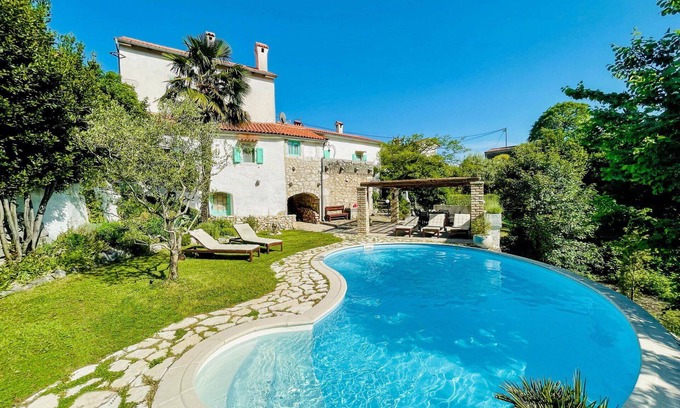 Zagore House | Wonderful private villa for 8 people with private pool, A/C, WIFI, TV, terrace and panoramic view