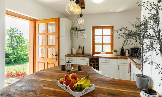 Badacsonyors House | Wonderful villa for 6 guests with A/C, WIFI and TV