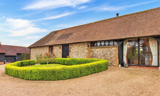 Faversham House | Wonderful villa for 4 people with WIFI and parking