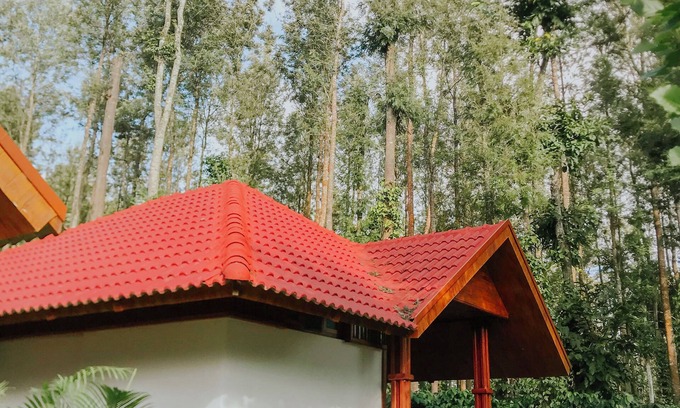 Somvarpet Cottage | Wood Clusters