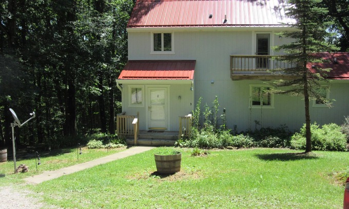 Gnaw Bone House | Wooded Get Away Where Memories Are Made That Comfortably Sleeps 8
