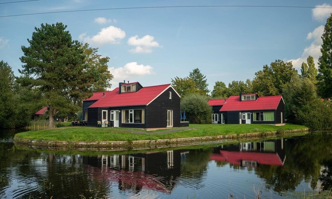 Midlaren House | Wooded Park Retreat in Drenthe