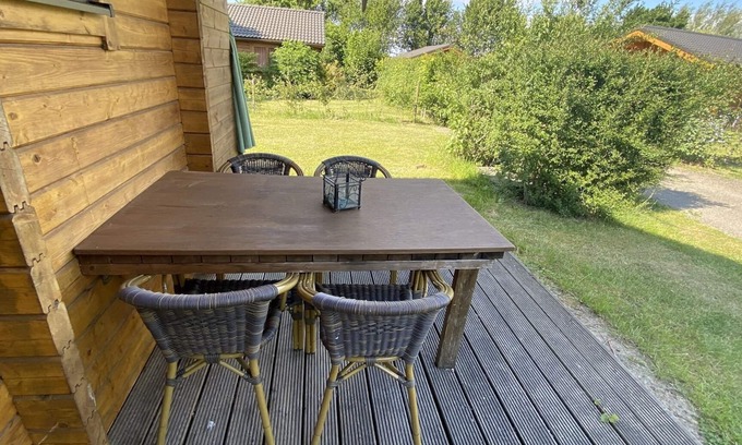 Ossenisse House | Wooden chalet for 4 people in a small holiday park in Ossenisse