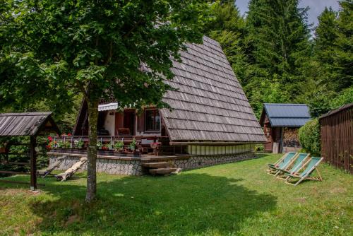 Jesenice House | Wooden Cottage