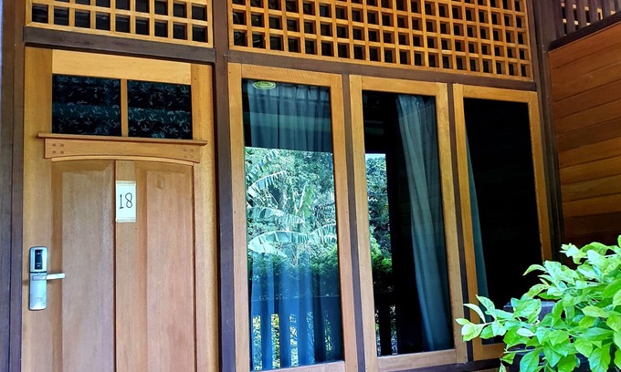 Pemenang Resort | Wooden Hotel Resort at Senggigi
