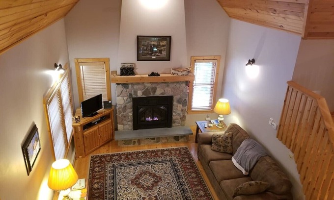 Bayfield Ski Chalet | Woodland Chalet @ Brickyard Creek, Bayfield