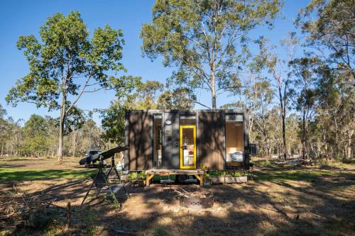 Howard House | Woodlands by Tiny Away