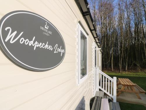 Swannington House | Woodpecker Lodge