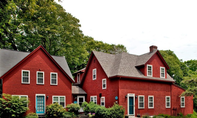 Falmouth House | Woods Hole Passage Inn