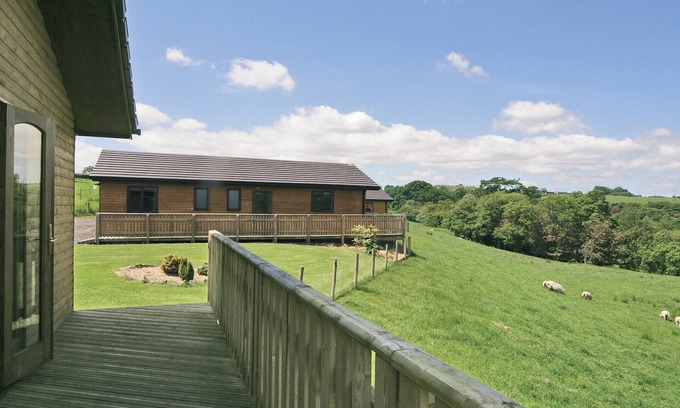 Penybont Cottage | Woodside Lodge - HW7520