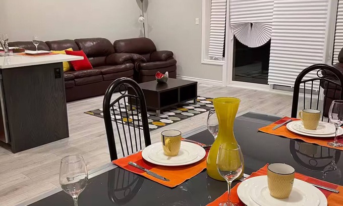 Woodstock House | Woodstock house-Fully Furnished 5 BR townhouse