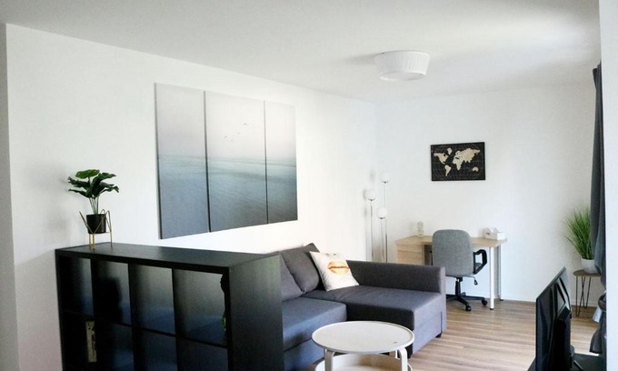 Friedrichshofen-Hollerstauden Apartment | Work & Stay Apartment Ingolstadt