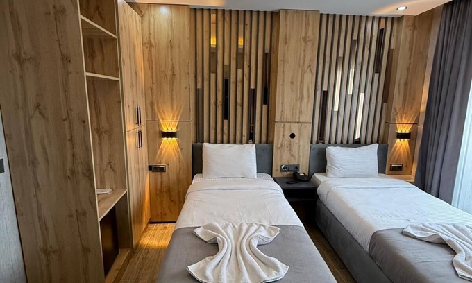Batman Hotel | WORLD SAY HOTEL