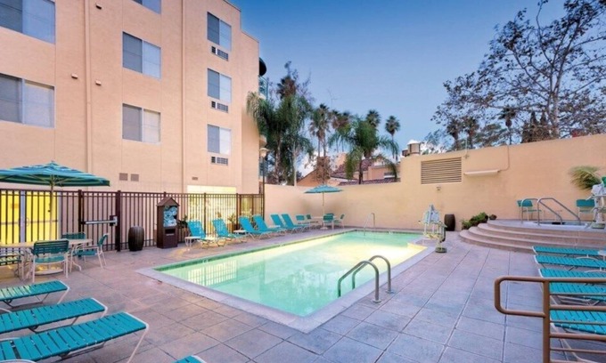 Mission Valley Hotel | WorldMark Mission Valley - 2 Bedroom Accessible