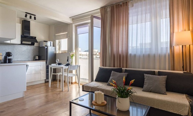 Wroclaw City Center Apartment | Wrocław Old Town Apartment - Balcony, Top Location - by Rentujemy