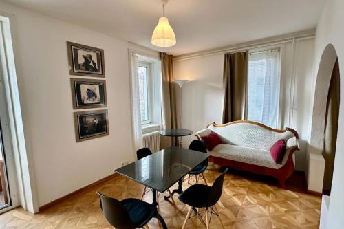 Seebach Apartment | Wunderschöne Gartenwohnung in Zürich