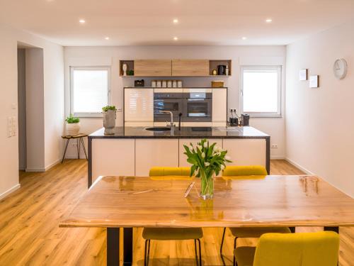 Friesenheim Apartment | Wunderschöne möblierte Wohnung Neuwertig