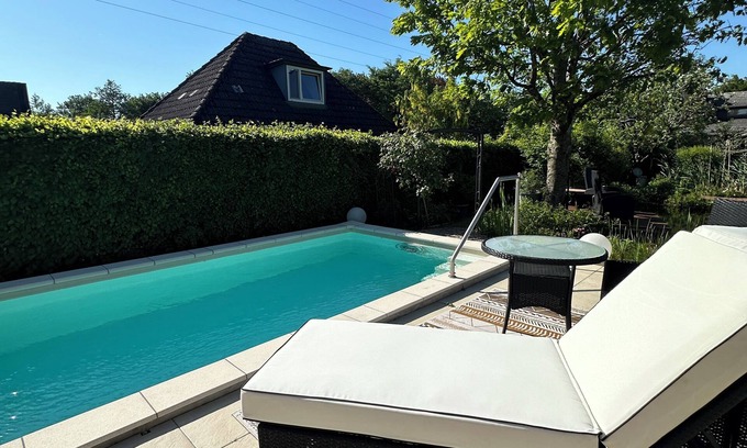 Harrislee House | Wunderschönes Haus mit Sehr Großzügigem Garten und Beheiztem Außen Pool