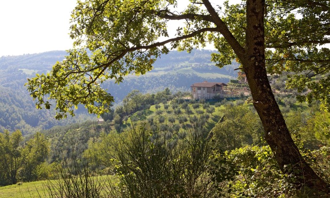 Gualdo Cattaneo Villa | WWW.VILLAMARI.IT: HILLTOP VILLA PRIVATE POOL AMAZING LOCATION