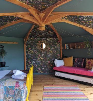 Glasbury House | Wye Glamping