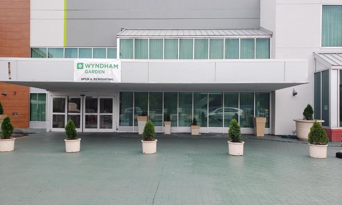 Wayne Hotel | Wyndham Garden Totowa