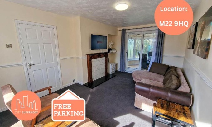 Broadheath House | Wythenshawe 3 bed Family Home by City SuperHost
