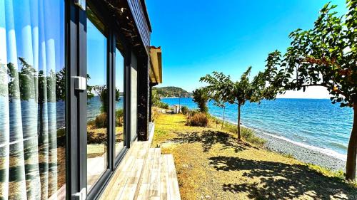 Samothrace House | X2 Victory