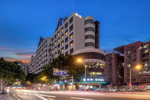 Liwan Hotel | Xana Lite Hotel - Guangzhou Fangcun Huadiwan Metro Station