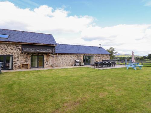 Oswestry House | Y Beudy The Dairy