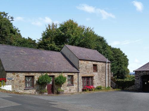 Llanybydder House | Y Cartws