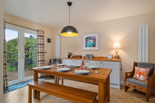 Saundersfoot House | Y Deri - Close to Village and Beach