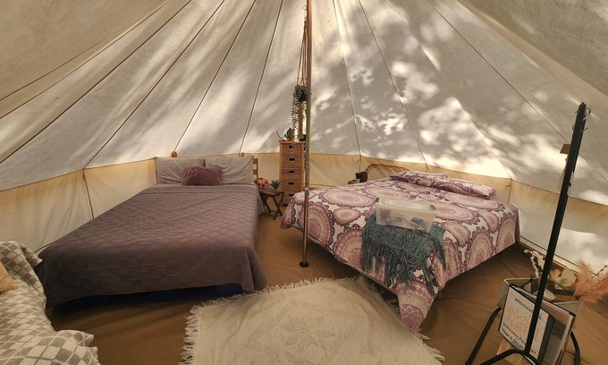 Rosedale Cabin | #Y2 Sage & Wildflower- 1 Queen bed/-Pet Friendly