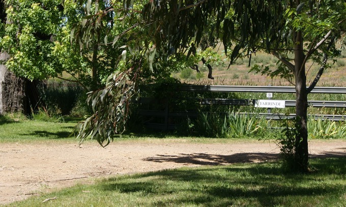 Lidster Cottage | " Yarrindi " Garden Cottage