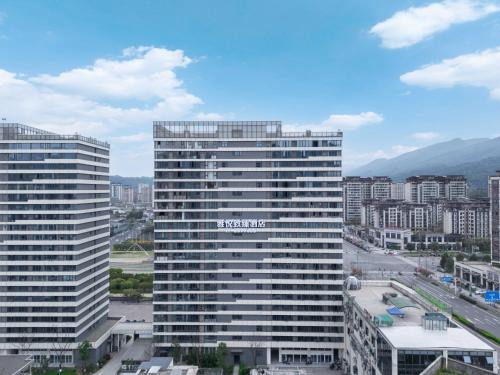 Yucheng District Hotel | Yayuezhizhen Hotel