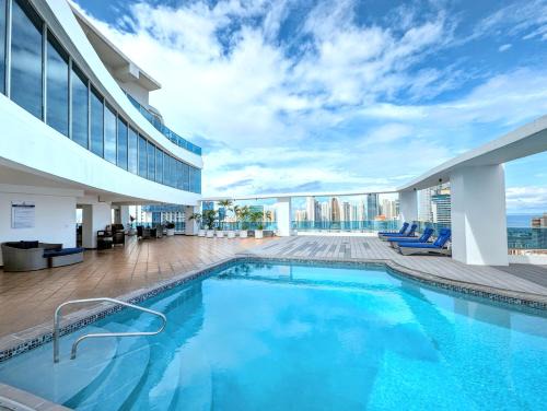 Marbella Apartment | Yc 701-B l Habitacion en av Balboa