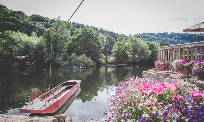 Symonds Yat Hotel | Ye Old Ferrie Inn