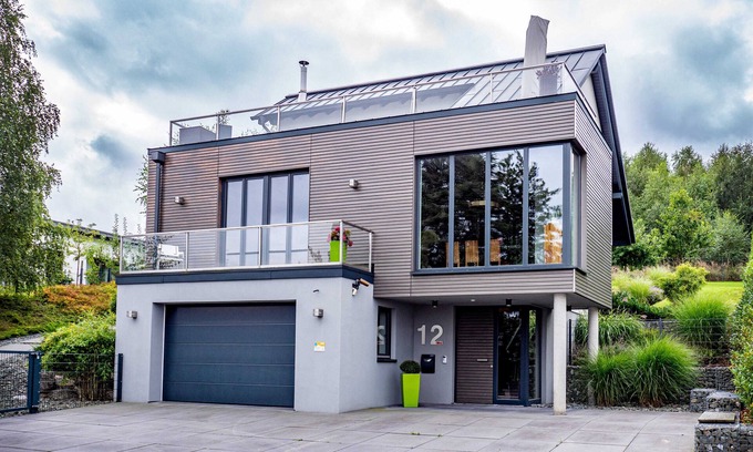 Sudrandweg House | Year of construction 2016, 5 * according to DTV, roof terrace with panoramic lake view! 100m to the lake