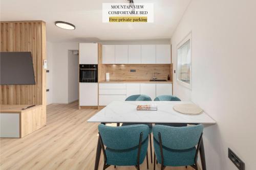 Ljubljana Apartment | Yellow and Green apartments