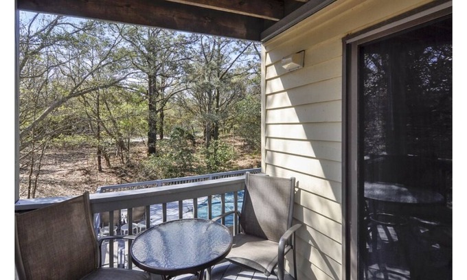Southern Shores Cottage | Yellow Brick Road
