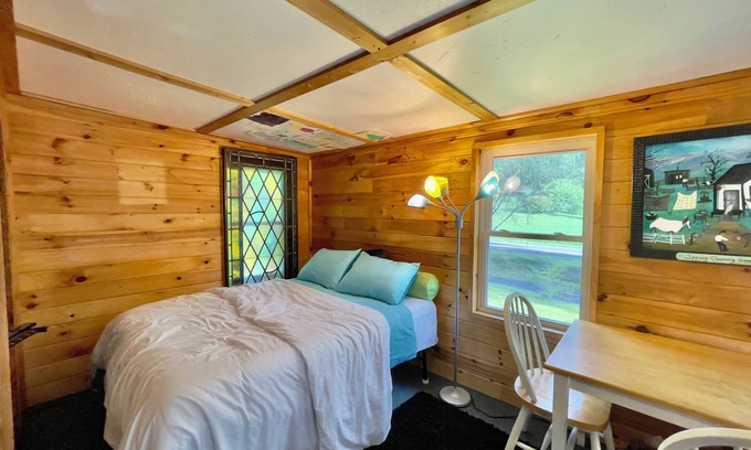 Robbinsville House | Yellow Creek Mountain Retreat, Creekside Paradise