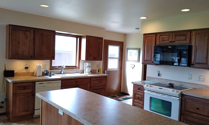 Big Timber House | Yellowstone River Retreat in Big Timber, Montana! A few minutes from Downtown.